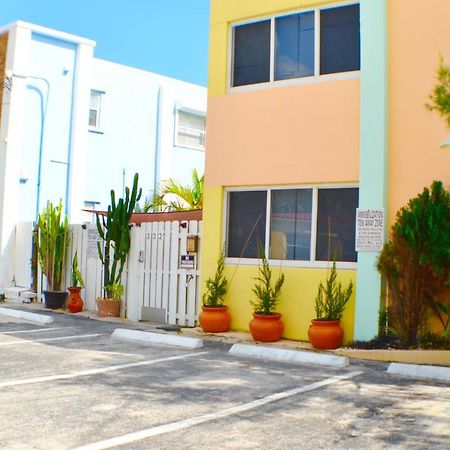 Hollywood Beachfront House Bagian luar foto