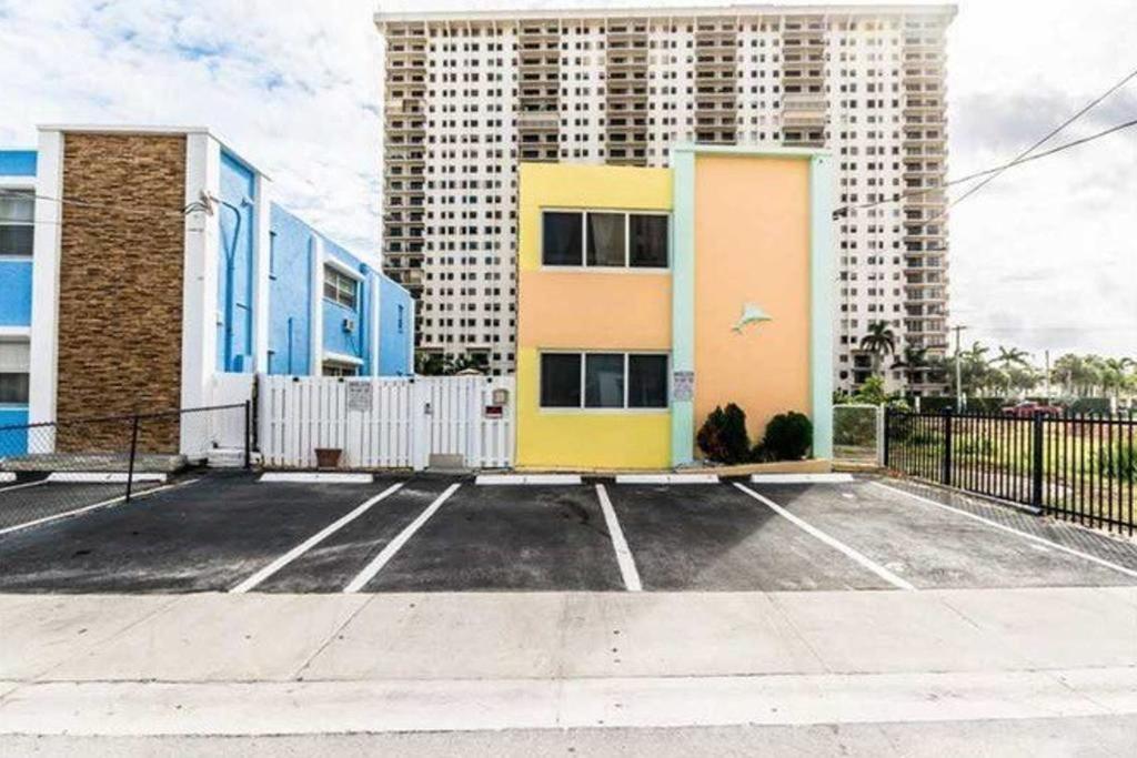 Hollywood Beachfront House Bagian luar foto
