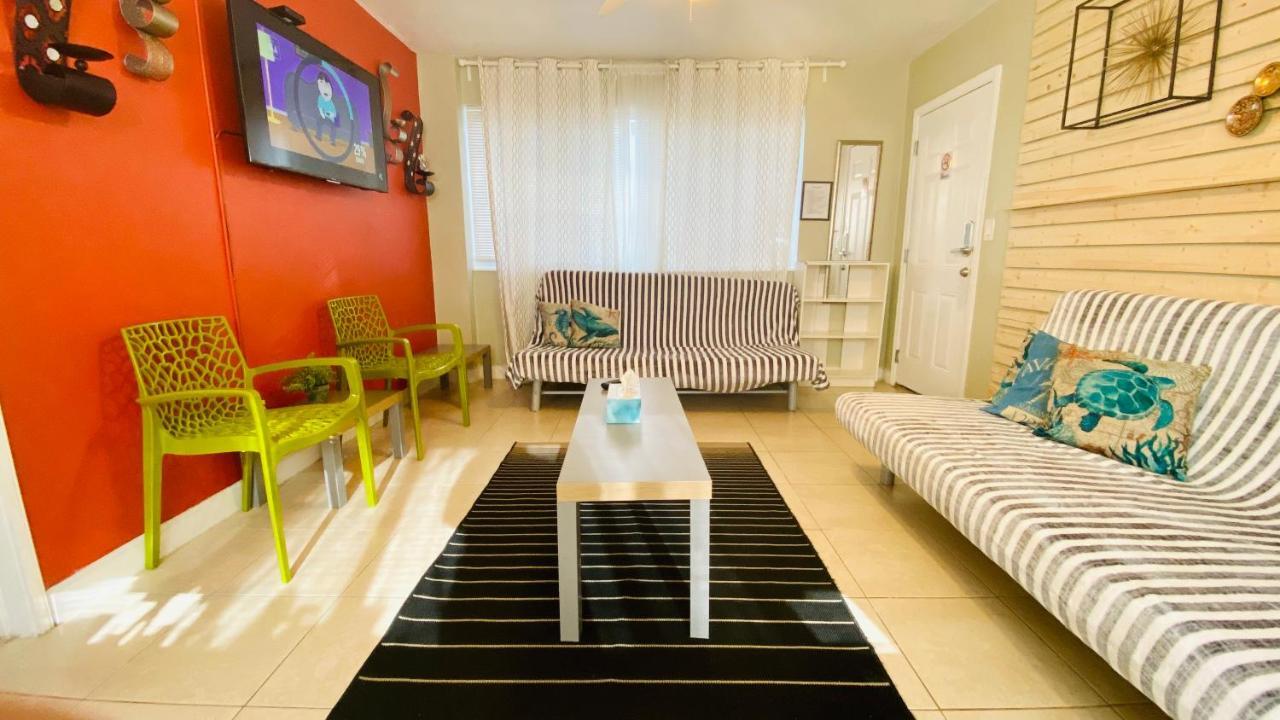 Hollywood Beachfront House Bagian luar foto