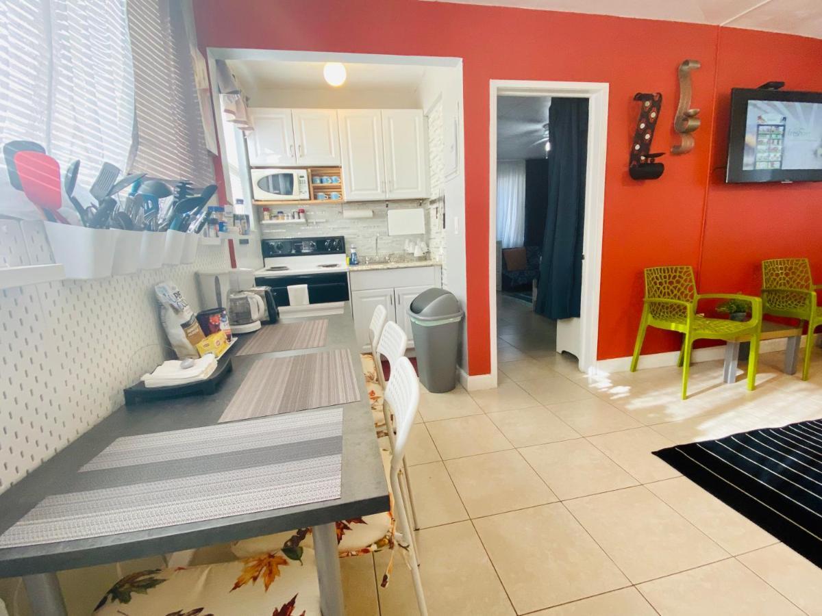 Hollywood Beachfront House Bagian luar foto