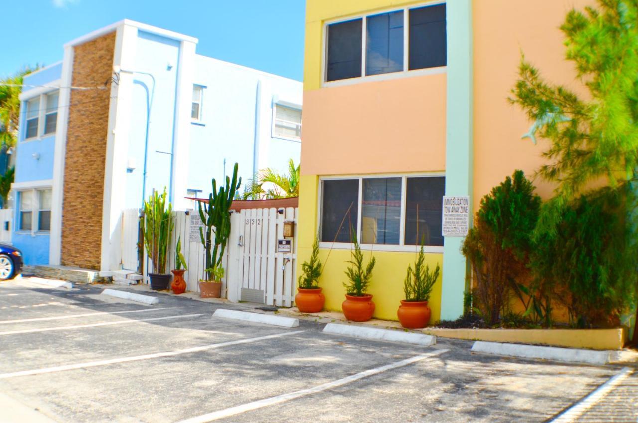 Hollywood Beachfront House Bagian luar foto