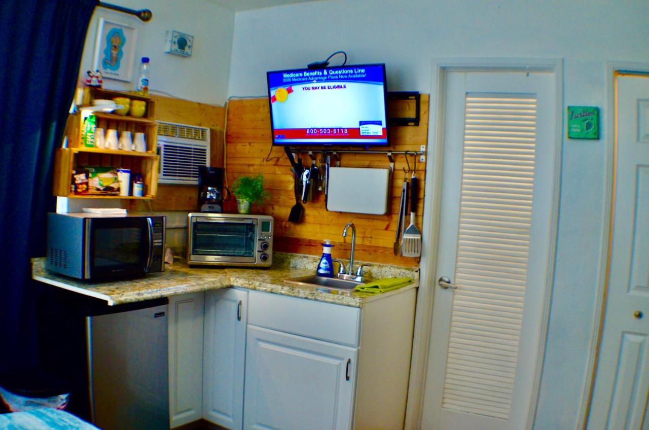 Hollywood Beachfront House Bagian luar foto