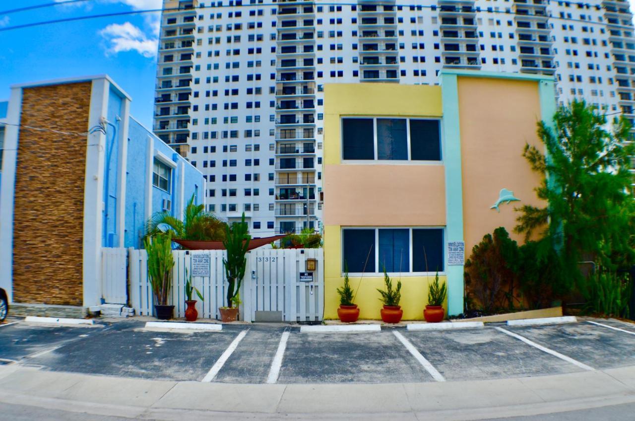 Hollywood Beachfront House Bagian luar foto