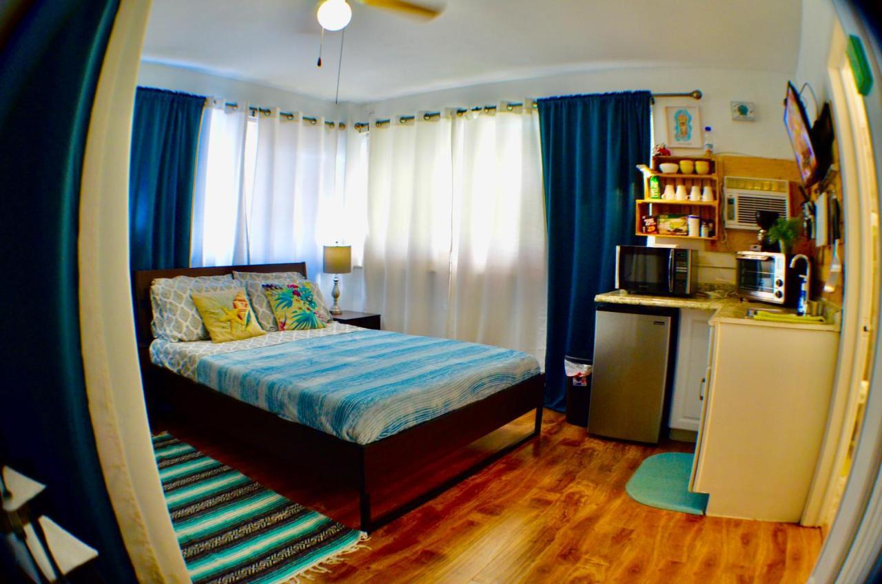 Hollywood Beachfront House Bagian luar foto